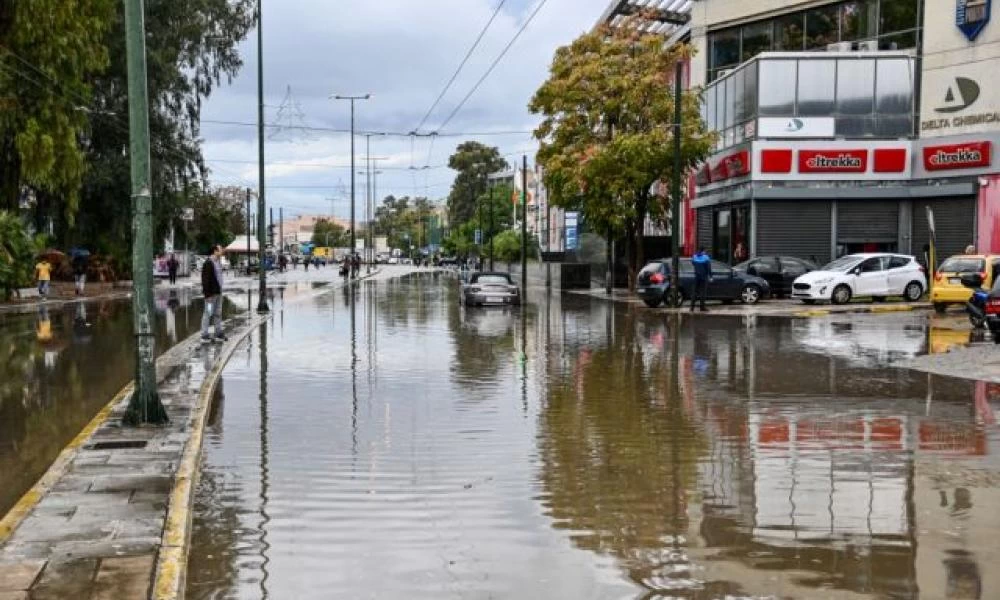 Κακοκαιρία «Μπάλλος»: Έτρεχε και δεν έφτανε κυριολεκτικά η Πυροσβεστική - Πάνω από 1.400 κλήσεις